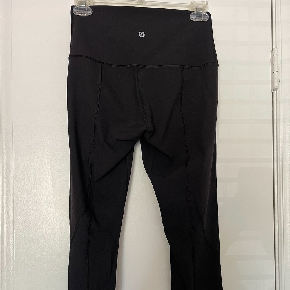 lululemon Wunder Under Crop *Scallop 23" size 6